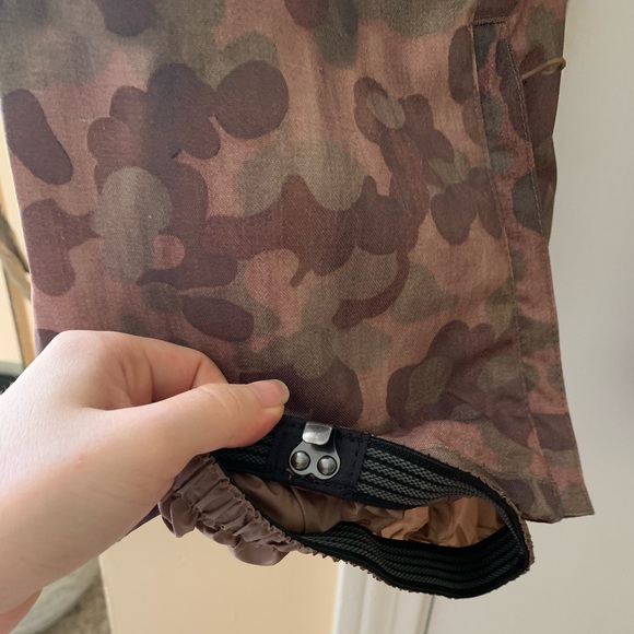 Burton Women’s Snow Pants - ski / snowboard - Picture 6 of 6